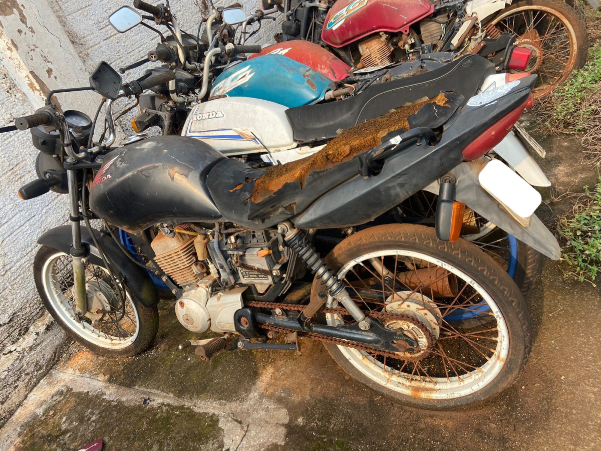 Veículo HONDA CG Honda CG 125 Fan KS 2011 Sucata Inservível 2012 em leilão
