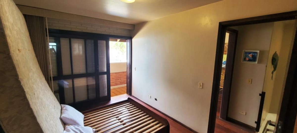 Casa Em Condomínio Fechado, localizado em Guaratuba - PR