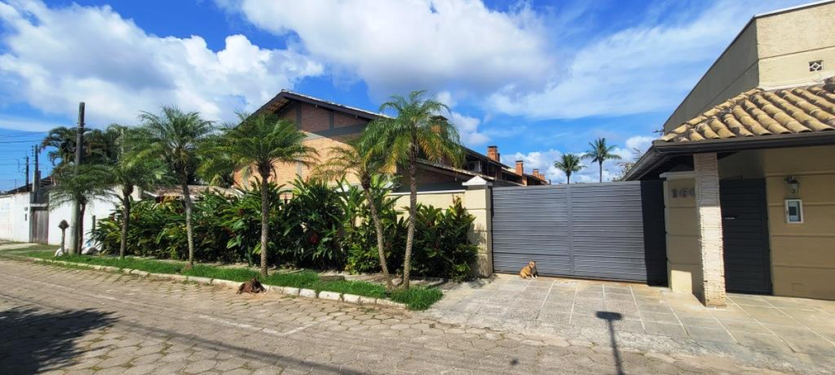 Casa Em Condomínio Fechado