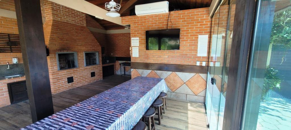 Casa Em Condomínio Fechado, localizado em Guaratuba - PR