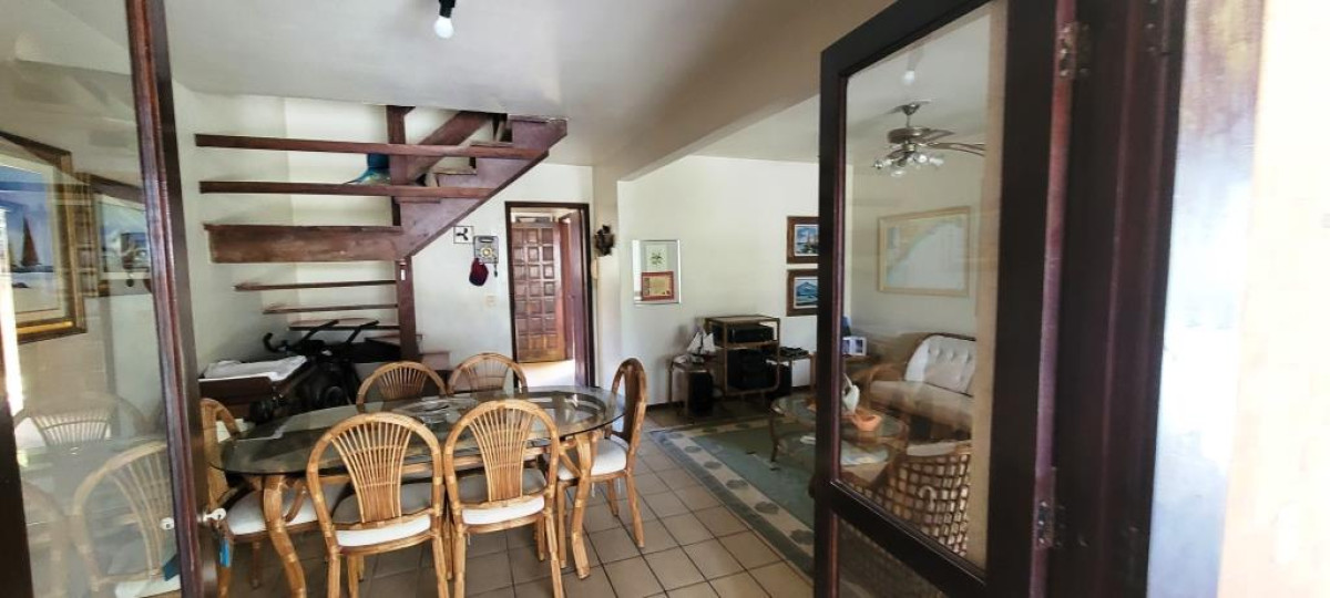 Casa Em Condomínio Fechado, localizado em Guaratuba - PR