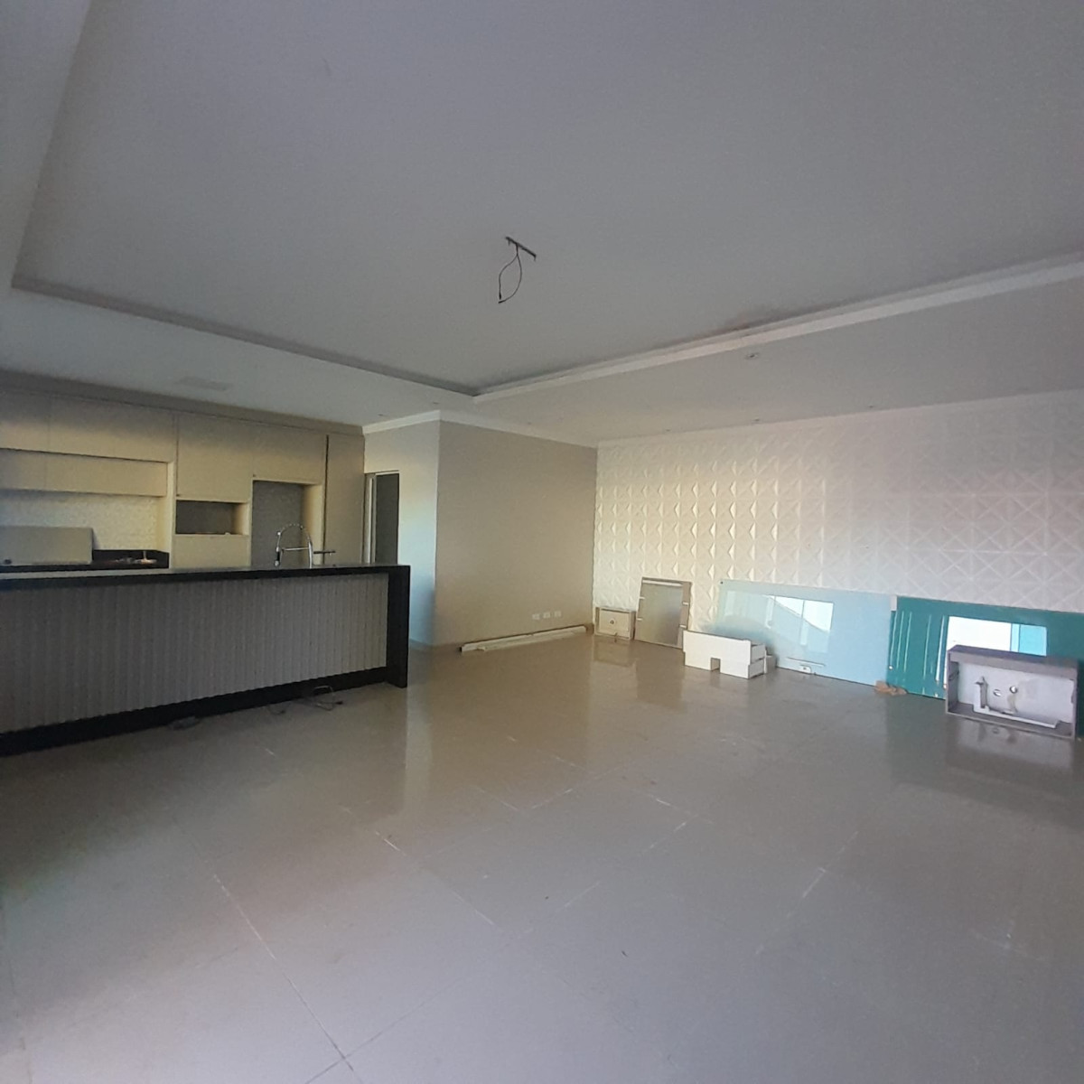 Leilão 280 - Lote 22583: Sobrado Em Alvenaria Em Apucarana/pr, localizado em Apucarana - PR